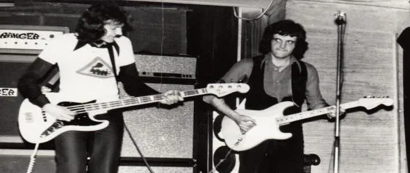 Памет и спомени за Личо Стоунса в Часа на Плешивото куче. И ЧРД на Ласло Фьолдеш (Хобо Блус бенд)