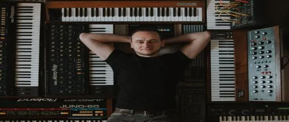 Осмомартенско. Още: ЧРД на Жужа Конц и Михал Лапай в Часа на Плешивото куче