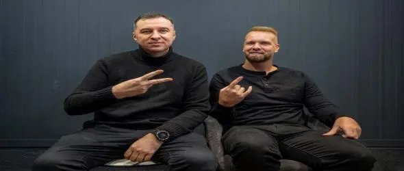 Einar Solberg (Leprous) и Anneke van Giersbergen пред камерата на "Фрактура"