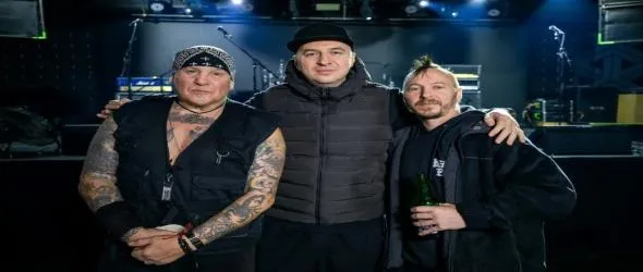 Discharge и Satyricon по "Фрактура"