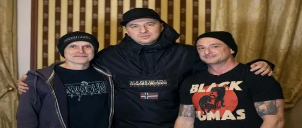 Stampin’ Ground и Krisiun в едър план по "Фрактура"