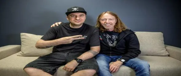 Jeff Pilson (Foreigner) и G.B.H. в едър план по "Фрактура"