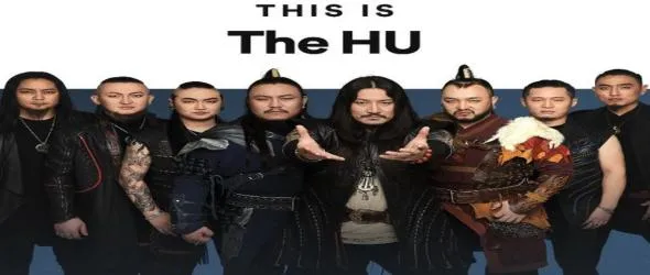 Монголски метъл шаманизъм от The HU и индъстриъл от антикапиталистите Ди Крупс в Часа на Плешивото куче. С малко предизборен лай в саундтрака