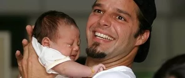 Рики Мартин стана баща на близнаци