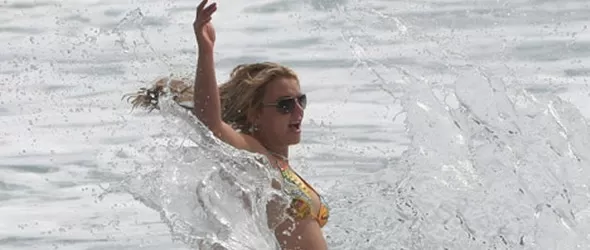 Бритни Спиърс бременна със следващия... албум