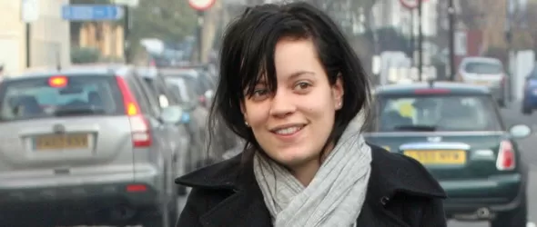 Спасиха отвлечен приятел на Лили Алън