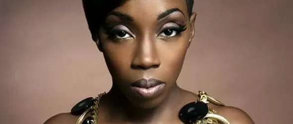 Естел участва в новото видео на Ни-Йо