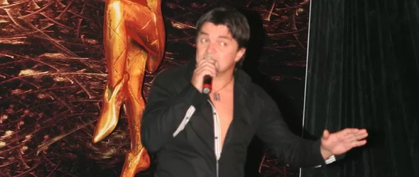 Искрен Пецов с първа награда от Златният Арлекин