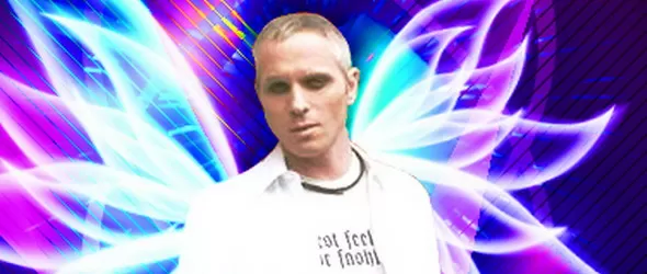 Тек хаус с характер: фронтменът на Шеймън в Ескейп