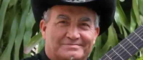 Отиваш без пари на Елиадес Очоа