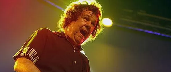 Осъдиха Гари Мур за плагиатство