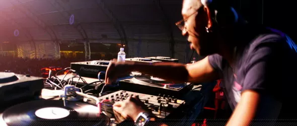 Бразилски вечери: DJ Марки специален гост в София