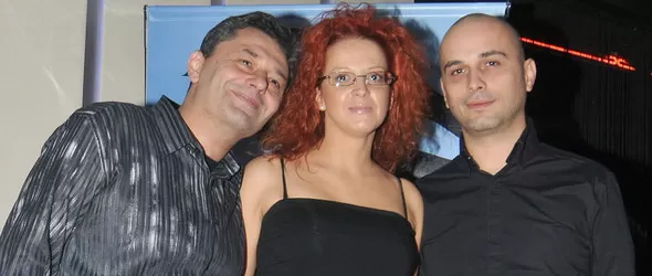 Тройка на разсъмване навлезе в първата си декада