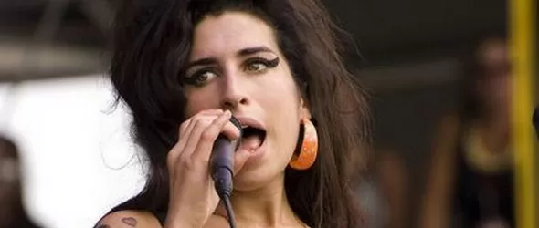 Ейми Уайнхаус харчела по 3500 паунда на седмица за дрога