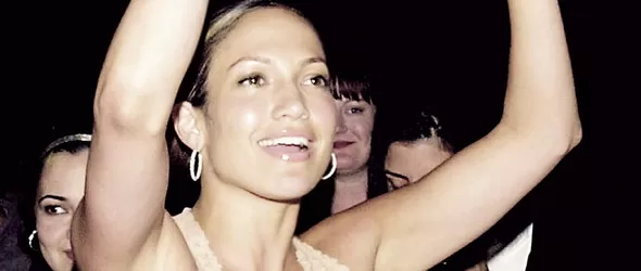 Дженифър Лопес смъкна 7 кила с плуване и бягане