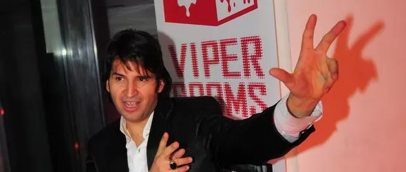 Цецо Елвиса купоняса в клуб Viper Rooms