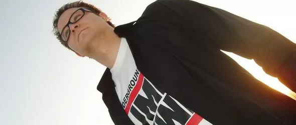 Исмаел Ривас застава зад пулта в Ескейп