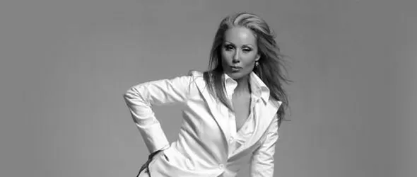 Лепа Брена в комбина с Глория за Мюзик Айдъл