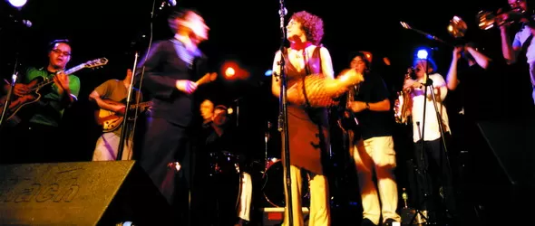 Във вихъра на афробийта: Коколо на живо в Бекстейдж