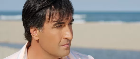 Веселин Маринов с грандиозни пироефекти на концерта си в НДК