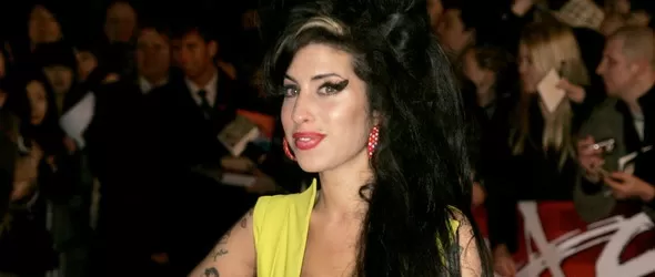 Ейми Уайнхаус не ще Еминем