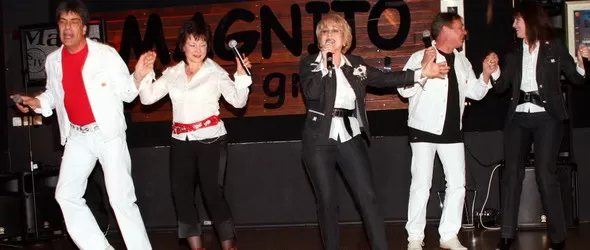 Кметове и баровци уважиха Фамилия Тоника на промоцията в София