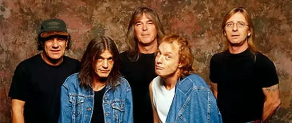 AC/DC ще свирят и в Румъния