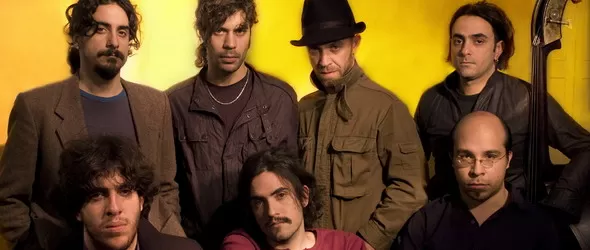 Кинг Конг, бокс и бушуващо море покрай Астилйеро у нас