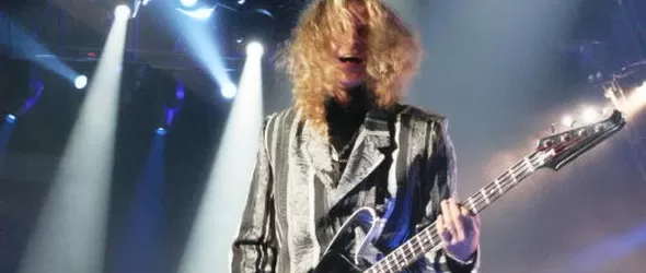 Почина басистът на Линърд Скинърд