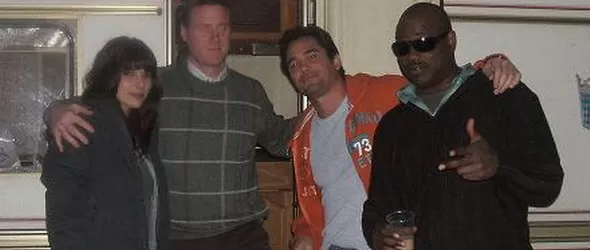 Майк Джонсън се бори с ледено чудовище в нов филм