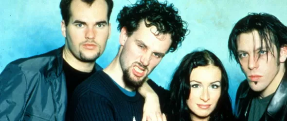 Новите клипове на AC/DC и Steel Panther в идната Фрактура