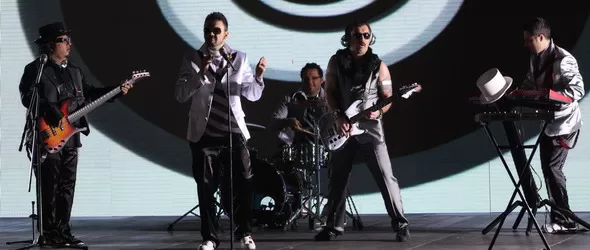 Графа и Акага с Disco Party на морето