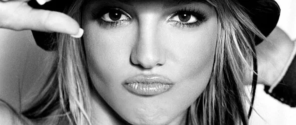 Бритни подари ресторант на баща си