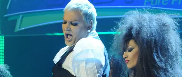 Туриха Азис на общ кантар с Ерик в сп. АННА club