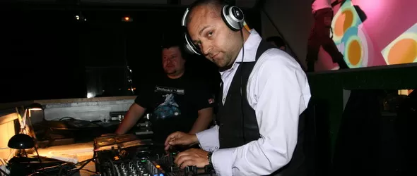 Лейбълът Residents Vibe на вълните на Alpha радио в Xtravaganzza