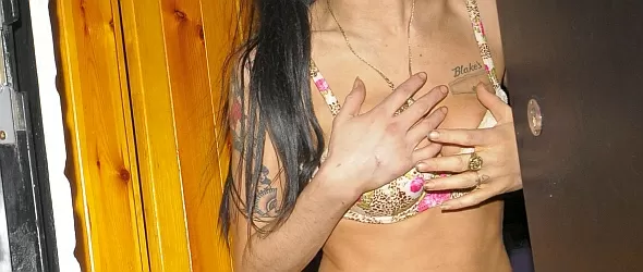 Ейми Уайнхаус има нови цици