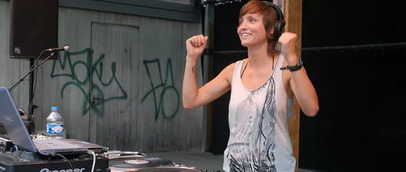 Метрополис отваря фабрика за звуци с Магда и Адам Байер