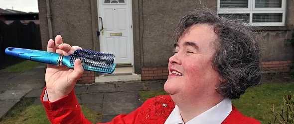 Връчиха коледен подарък на Сюзън Бойл