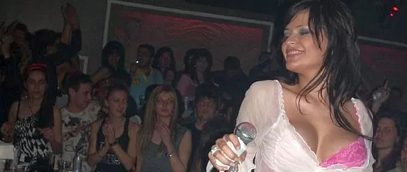 Бюстът на Преслава е 104 см