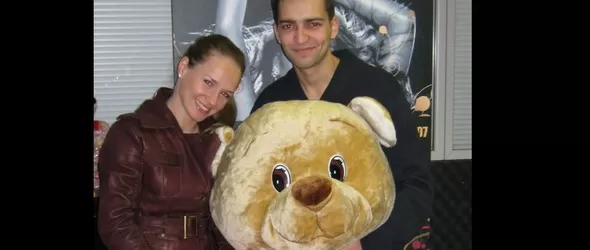 Бургазлия ще води Лора Караджова на NRJ Music Awards 2010 в Кан