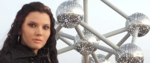 Теодора показа как се прави купон в Белгия