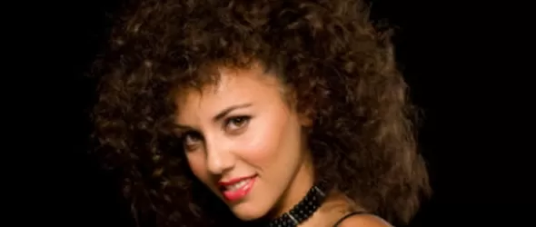 Дима от VIP Dance на Свети Валентин с приятелки