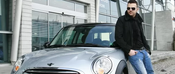 Графа бръмчи с нова кола