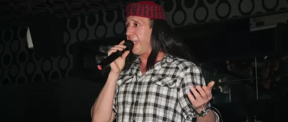 Ветрове: Виктор Калев като Лили Иванова