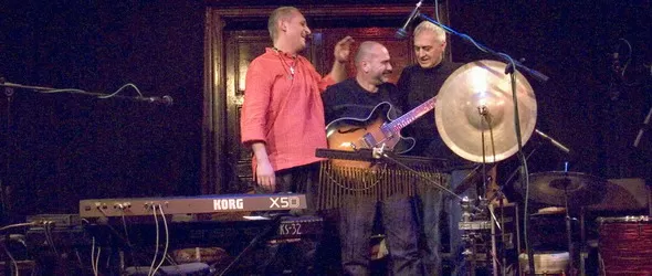 ОМ в театър Възраждане