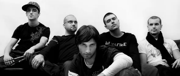 Никому известна група пъне да пробива