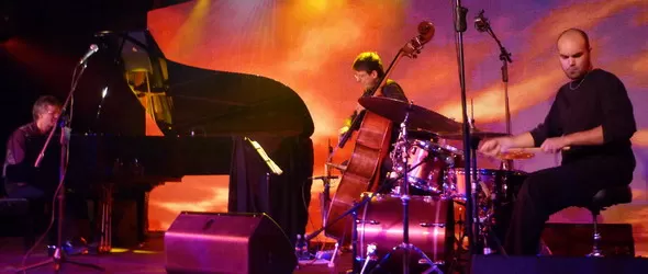 Алборан трио! Вятърът от Европа за Америка мина през България