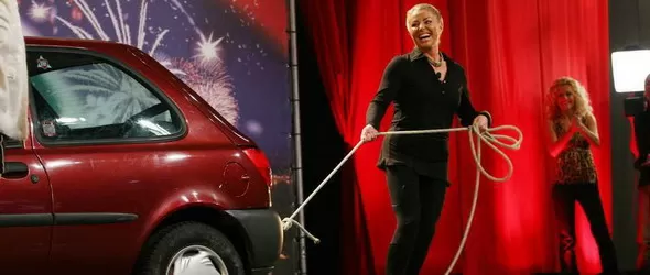 Хилда Казасян тегли кола в България търси талант