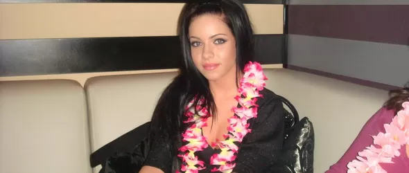 Певица на Китаеца журира конкурс