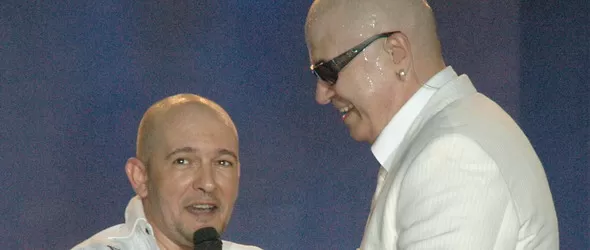 Годжи научи папагала си да псува